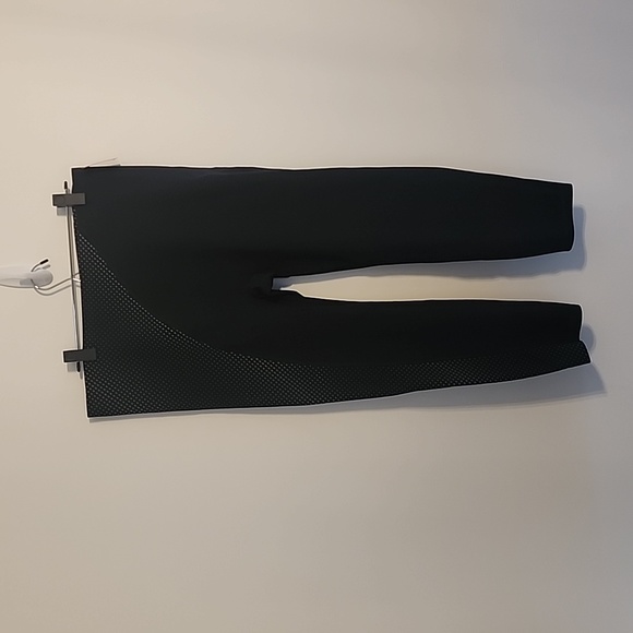 New Spanx Every Wear Asymmetrical Reflective 7/8 Leggings - Picture 4 of 7